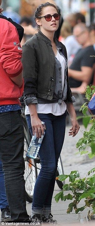 Кристен Стюарт шокировала лысоватым пробором