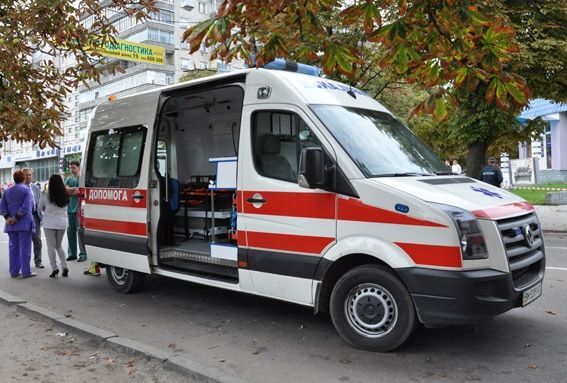 В Сумах иномарка влетела в маршрутку: 2 жертвы, 15 пострадавших