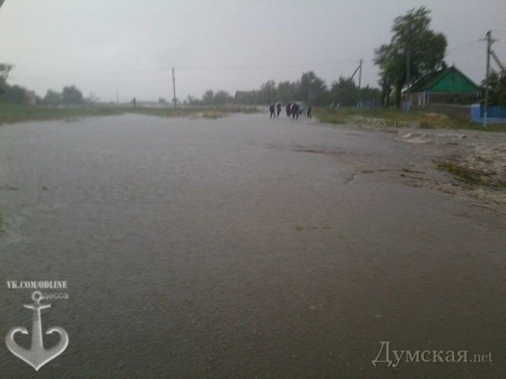 На Одесщине прорвало дамбу: идет эвакуация людей