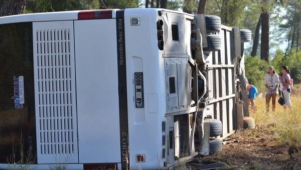 В Турции перевернулся автобус с россиянами