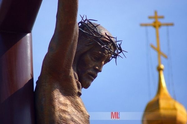 В Днепродзержинске открыли самую большую в Украине статую Христа Спасителя