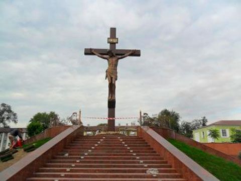 У Дніпродзержинську відкрили найбільшу в Україні статую Христа Спасителя