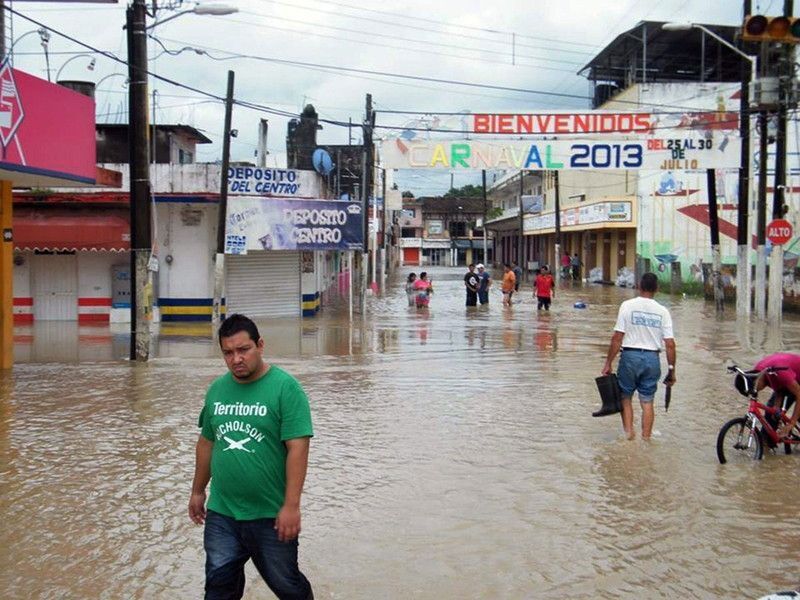 Растет число жертв урагана в Мексике