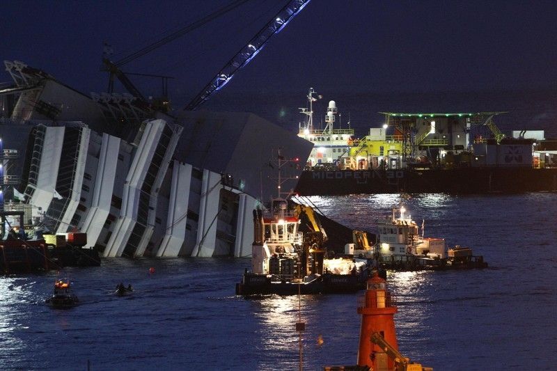 Началась операция по подъему Costa Concordia 