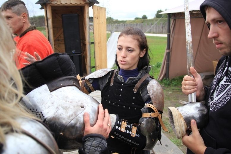Зов героев в "Киевской Руси": сражались рыцари и барышни сражались