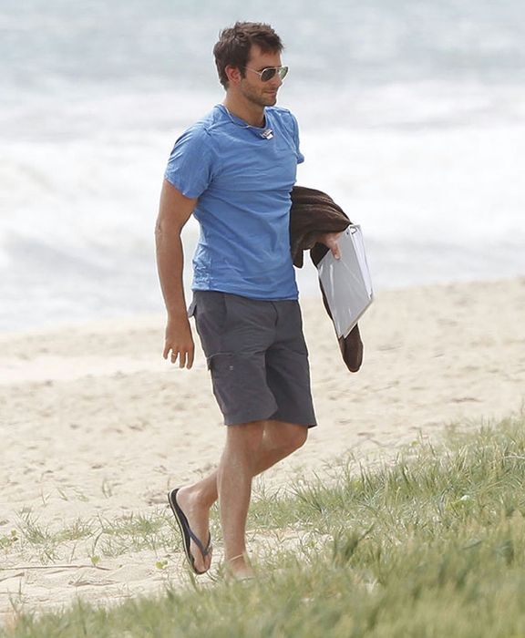 Брэдли Купер боится перегреться в сентябре