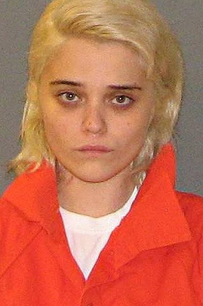 Популярная певица и модель Скай Феррейра арестована за хранение наркотиков