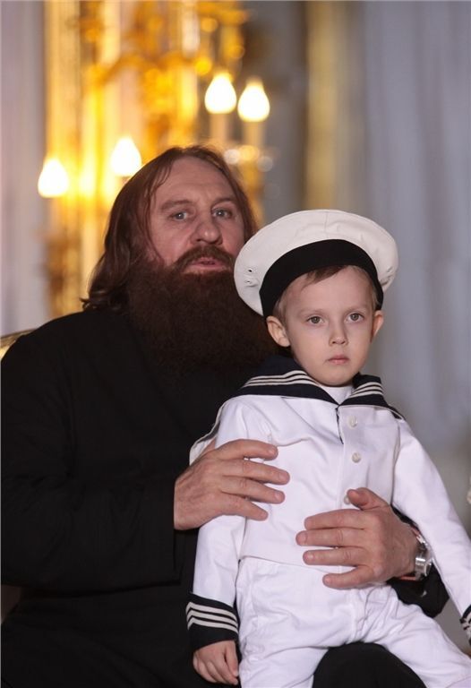 Жерар Депардье предстал в образе Распутина