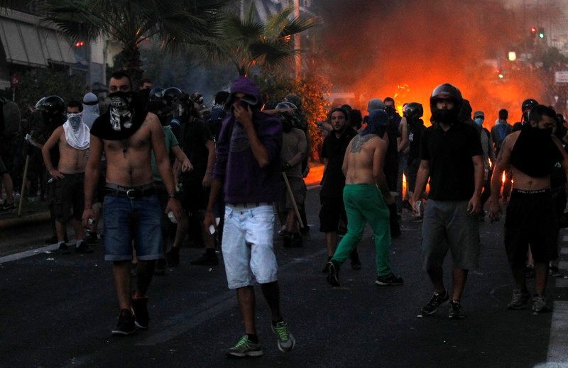 У Греції протести антифашистів переросли в зіткнення з поліцією