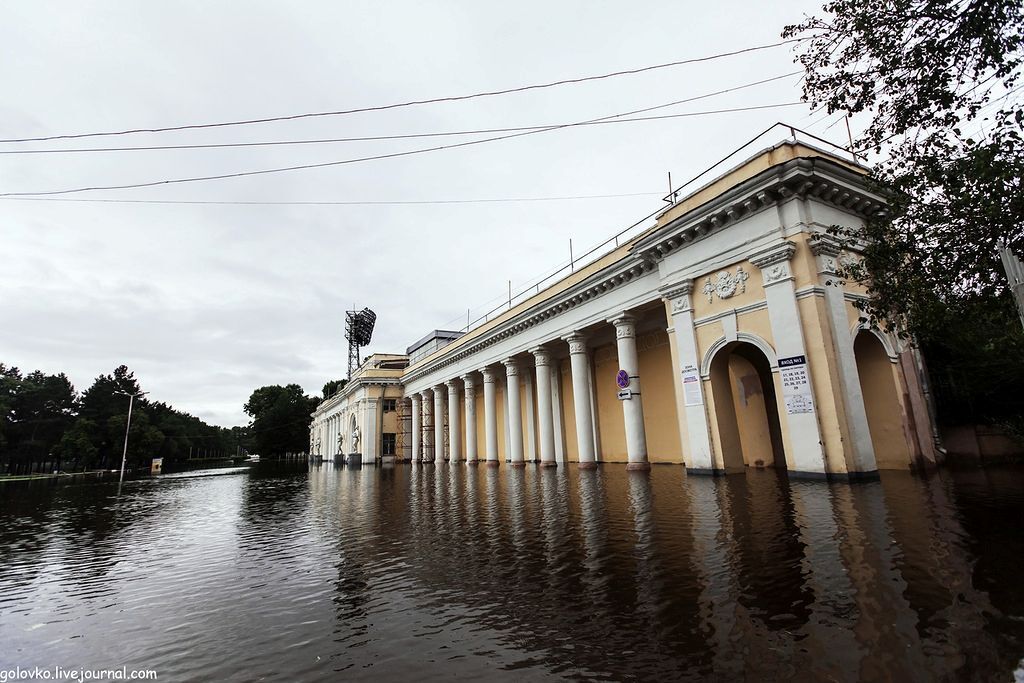 Амурські вісім метрів