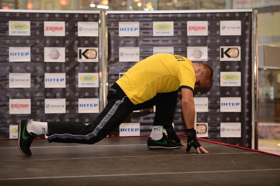 Участники боксерского турнира в Харькове провели открытую тренировку 