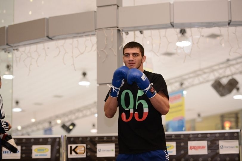 Участники боксерского турнира в Харькове провели открытую тренировку 