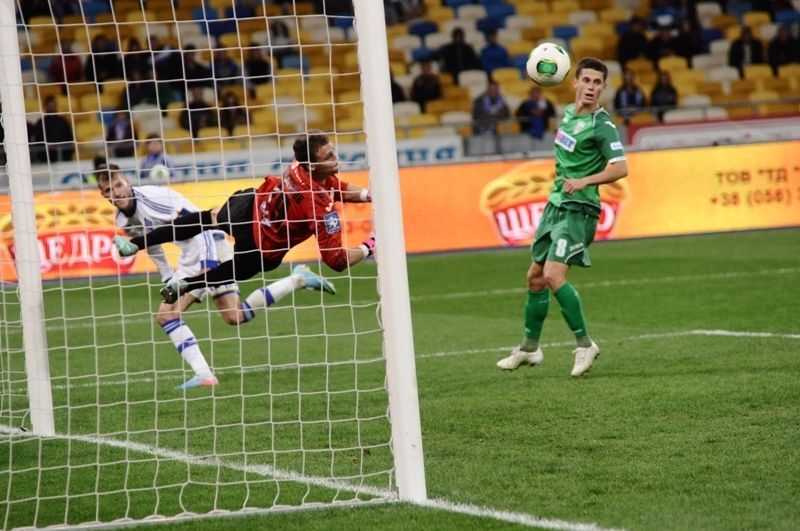 Премьер-лига Украины. "Динамо" вымучило победу на "Олимпийском"