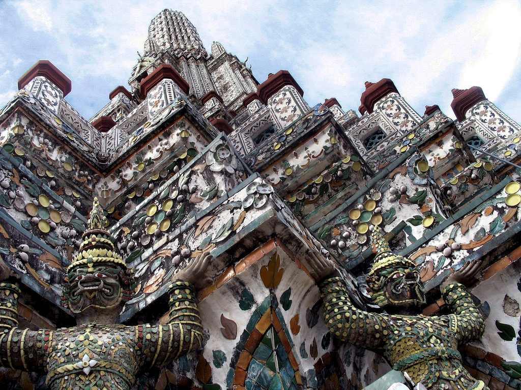 Ват Арун закрывают на трехлетнюю реставрацию