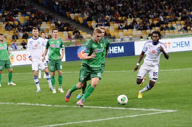 Премьер-лига Украины. "Динамо" вымучило победу на "Олимпийском"