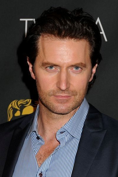 Звезды сериалов "вечерят" на вечеринке