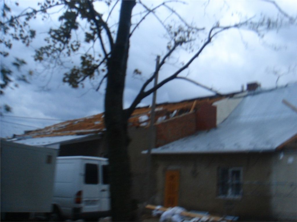 Львівщину атакував потужний ураган