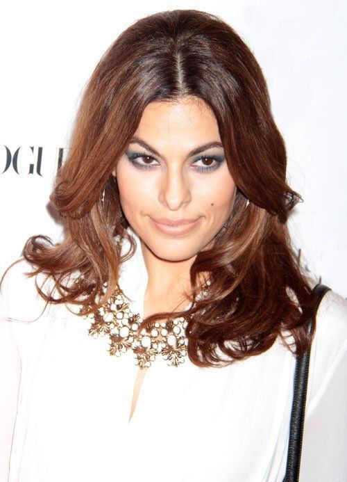 Ева Мендес дебютировала в роли дизайнера