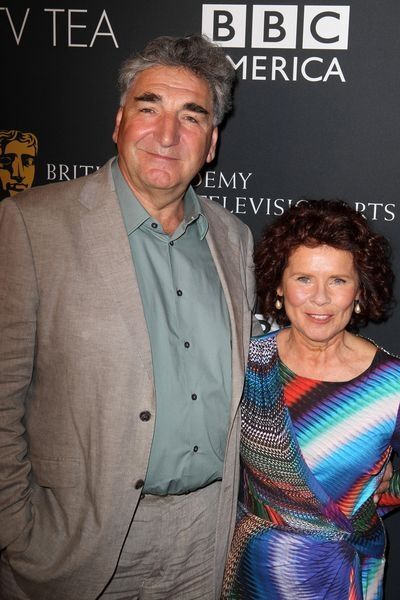 Звезды сериалов "вечерят" на вечеринке