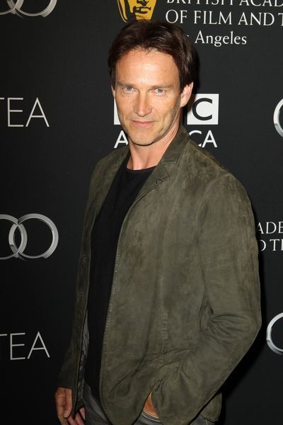 Звезды сериалов "вечерят" на вечеринке