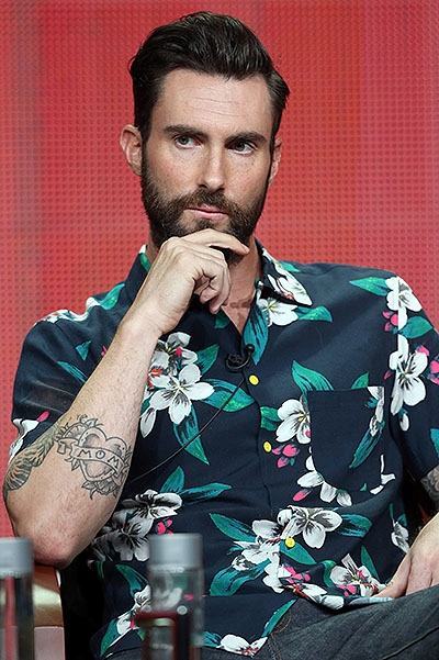 Леди Гага и Адам Ливайн поссорились в Твиттере