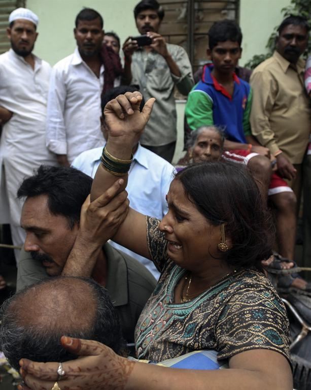 Число жертв обвалення будівлі в Мумбаї подвоїлася