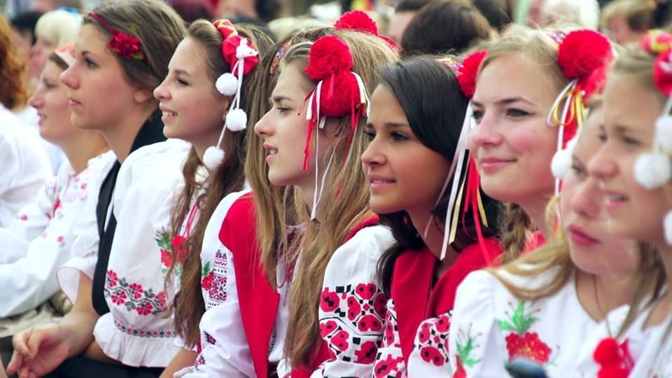 Украинская диаспора провела Марш вышиванок в семи странах