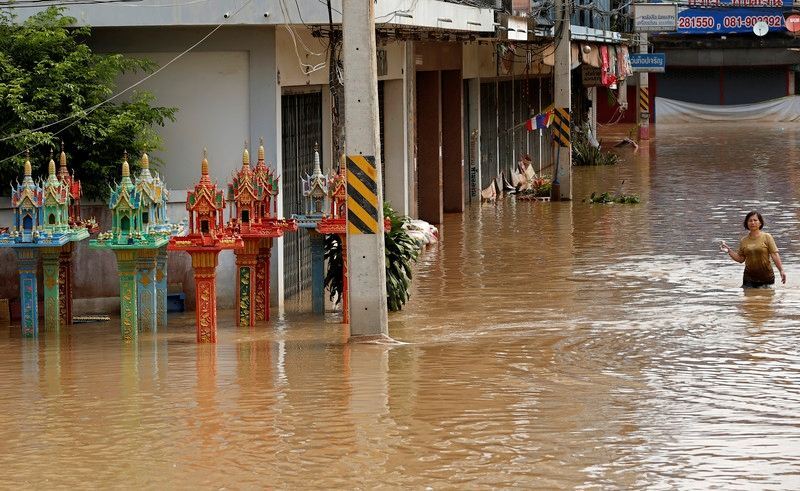 В Таиланде из-за наводнения пострадали два миллиона человек