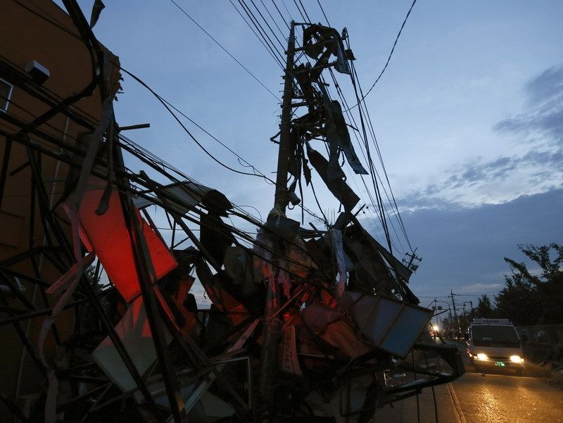 На Японію обрушився потужний торнадо: десятки поранених