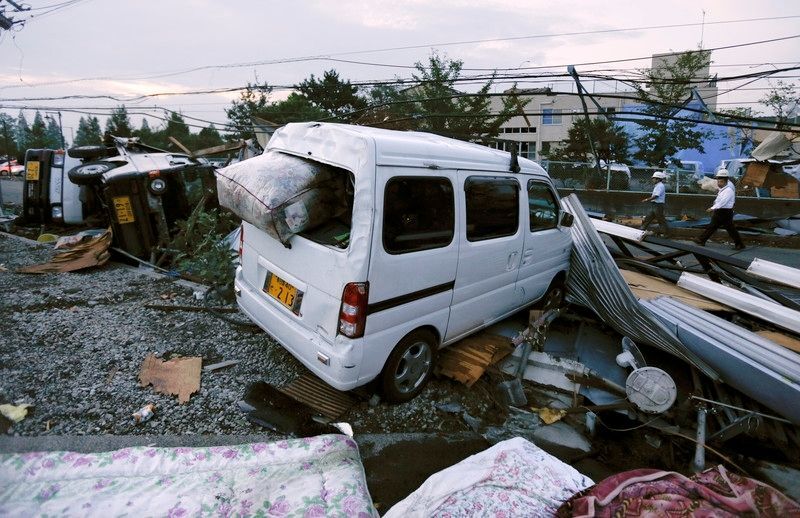 На Японію обрушився потужний торнадо: десятки поранених