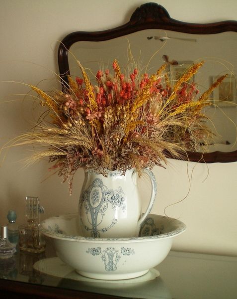 Как засушить цветы и листья для зимнего букета