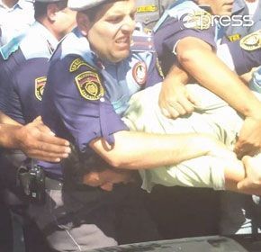Полиция Армении разогнала акцию протеста против Таможенного союза