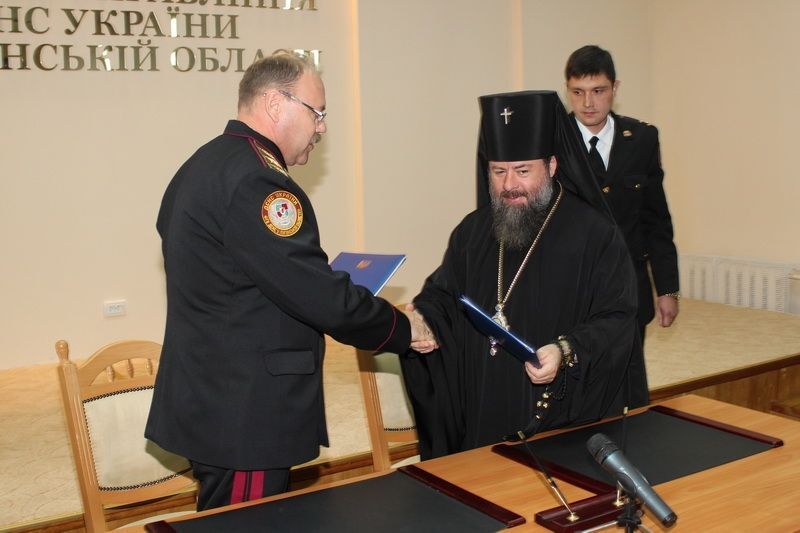 Предупреждать чрезвычайные ситуации на Луганщине будут священники