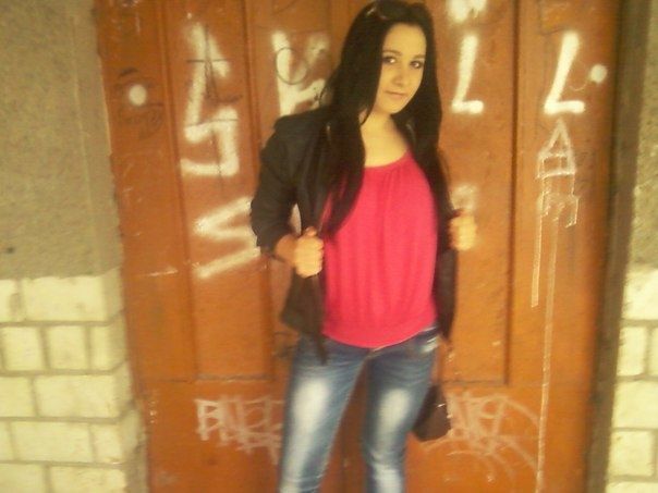На Львовщине 17-летняя девушка, спасаясь от насильников, выпрыгнула с 5 этажа