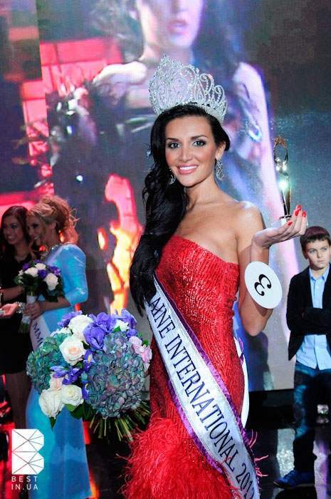 "Миссис Украина" ушла от мужа к Меладзе
