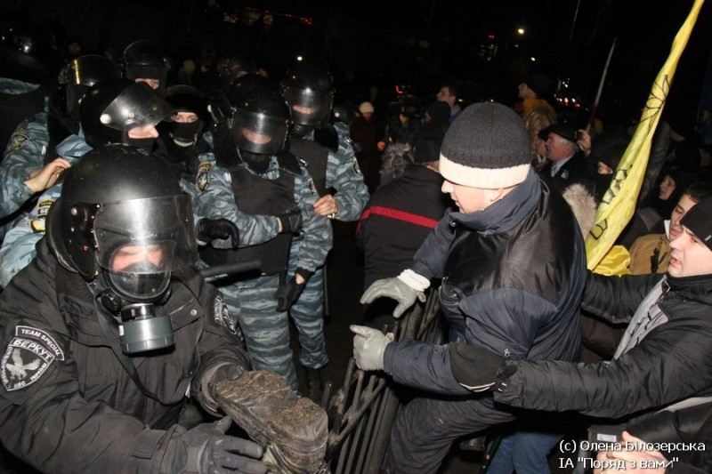 Бійка на проспекті Перемоги: фотохроніка подій