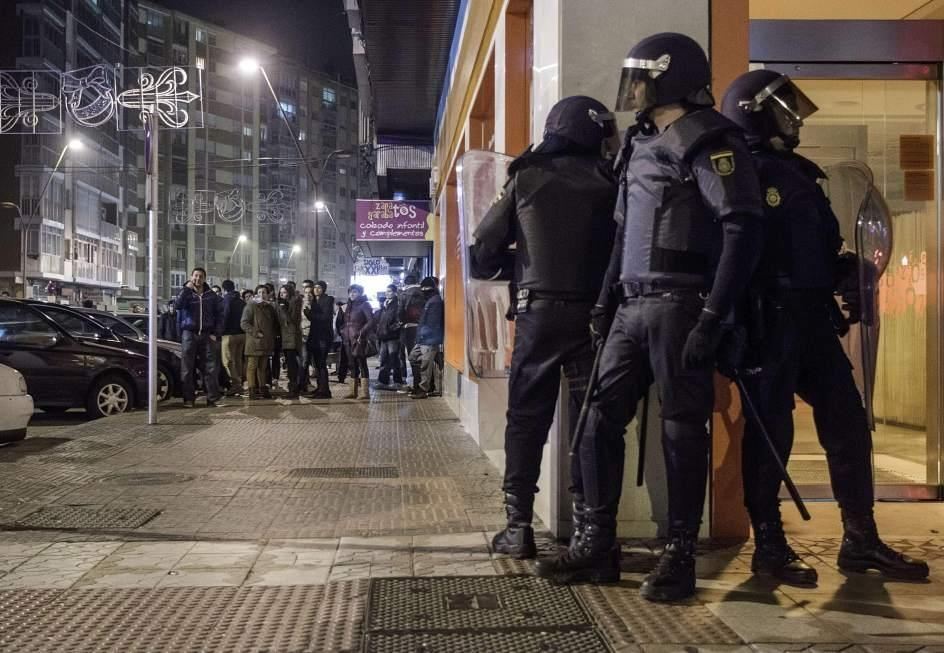 Беспорядки на севере Испании: есть пострадавшие и арестованные