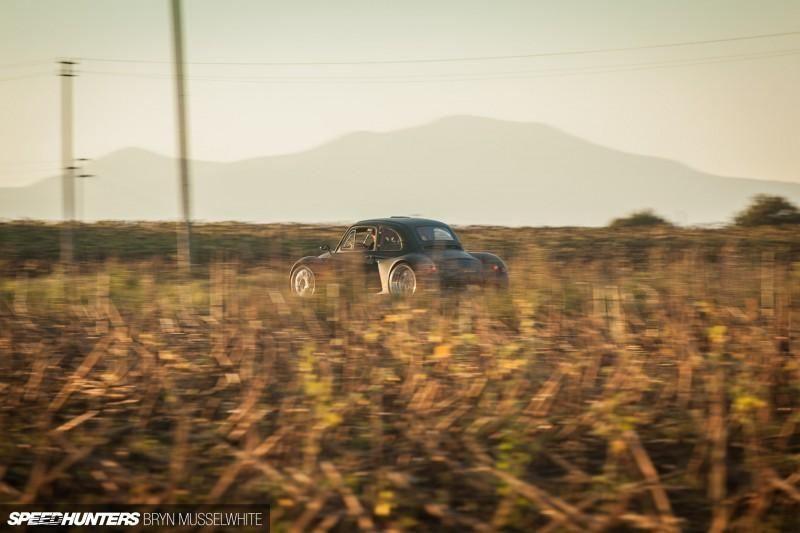 Горбатый Fiat превратили в Lamborghini