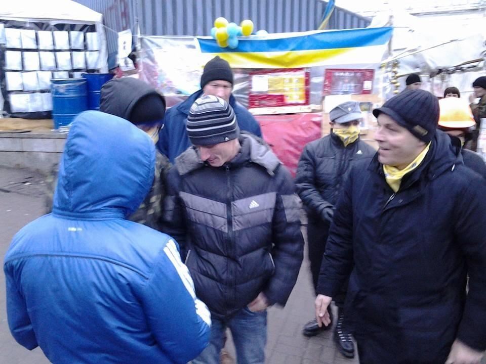 "Тітушкі" проникають на Евромайдан