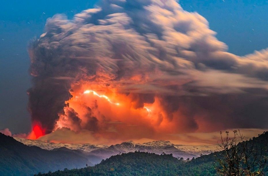Сногсшибательные фотографии извержения вулкана