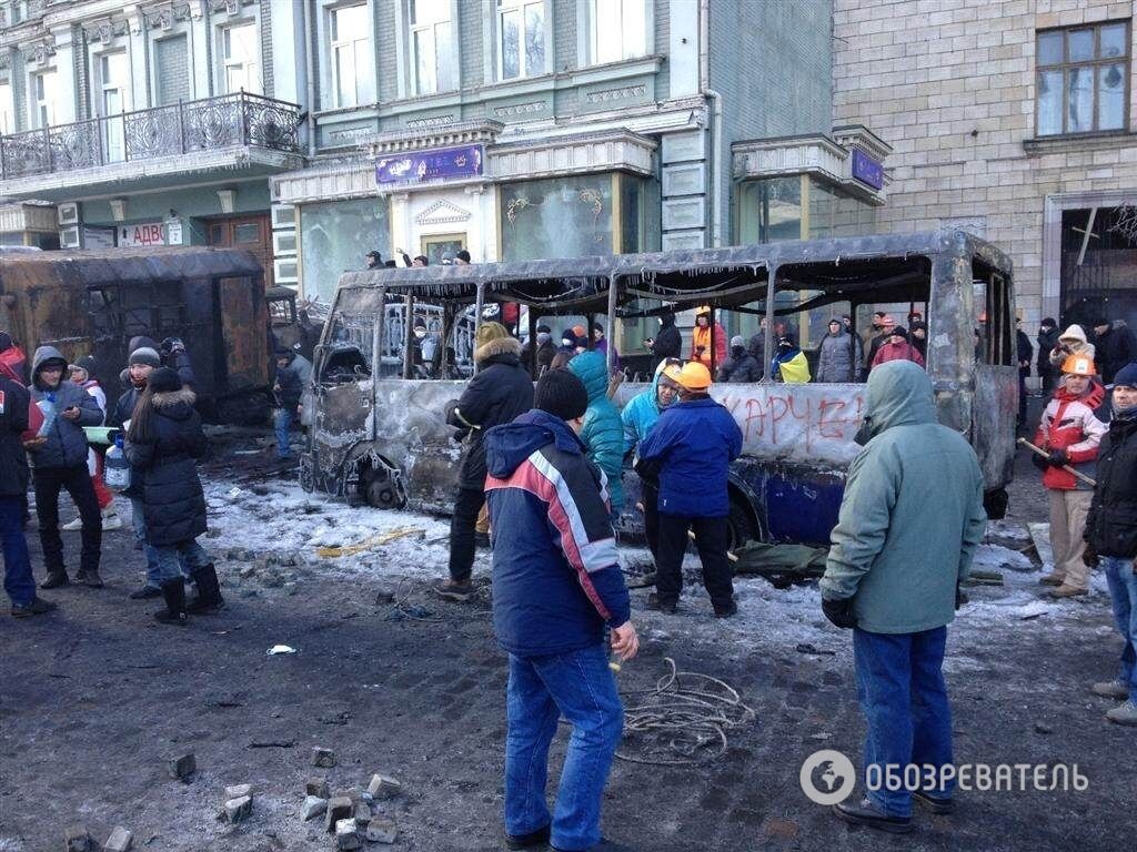 Мітингувальники проти спецназу: протистояння в центрі Києва триває