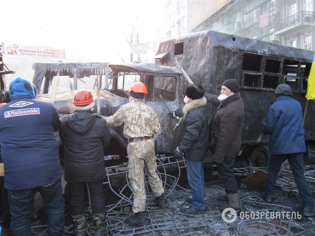 Мітингувальники проти спецназу: протистояння в центрі Києва триває