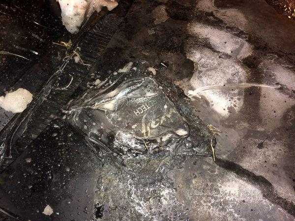 В Харькове сожгли Lexus оппозиционного депутата