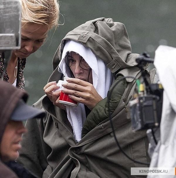 Моника Беллуччи на съемках фильма: голая и мокрая