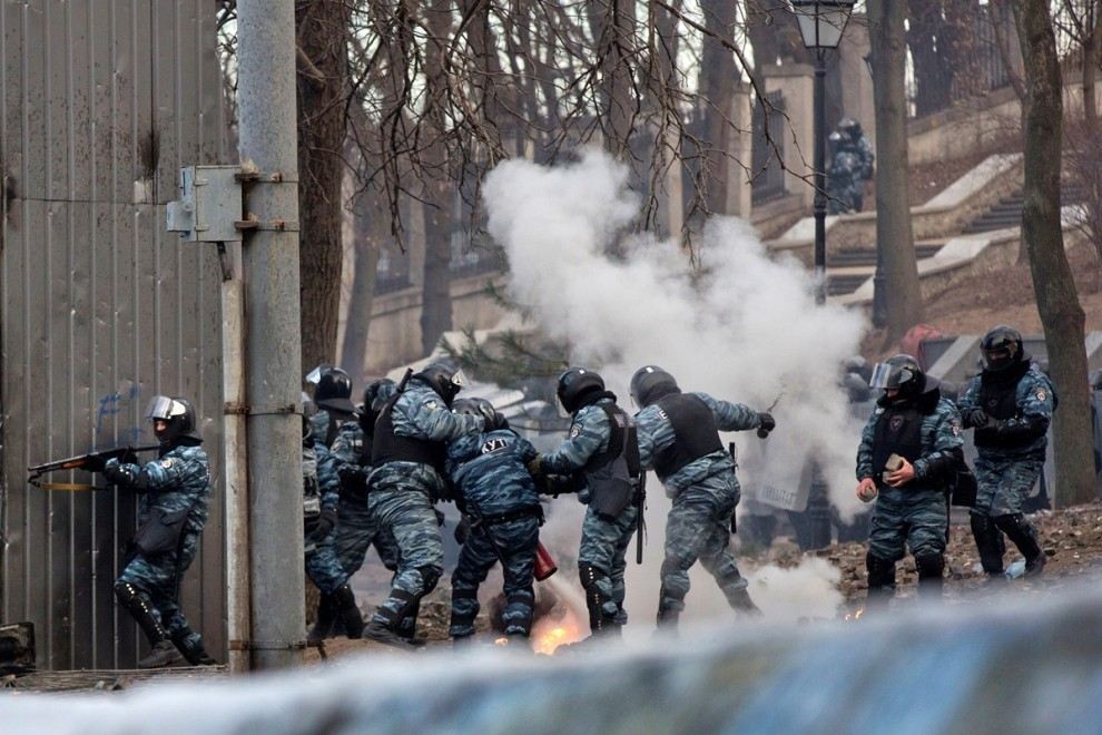 17 вражаючих кадрів збройних зіткнень в Києві