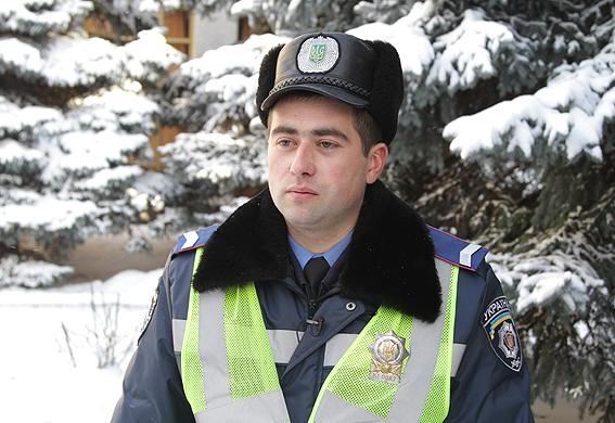 20 человек избили в центре Киева двух гаишников дубинками