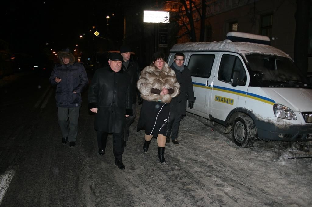 Лутковська обурена знущанням "Беркута" над голим затриманим