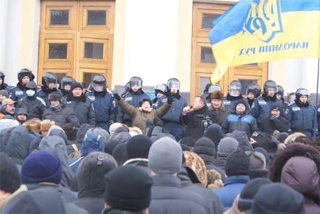 В Виннице захватили здание облрады 