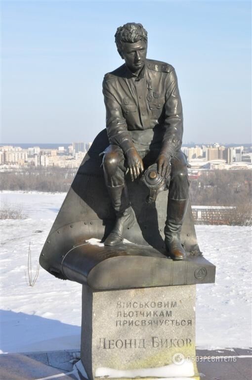 Евромайдан: герои Крут и крутые нравы