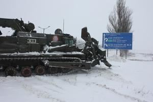 На Донеччині з снігового полону звільнено більше 140 автомобілів